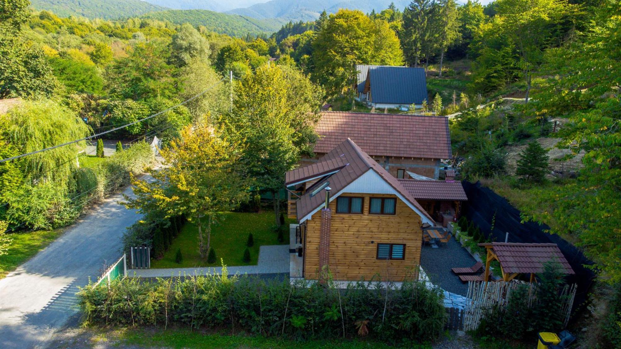 Bear'S Lair Chalet 포룸바쿠 데 수스 외부 사진